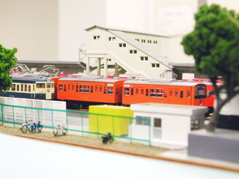 JR高尾駅前から留置線を望む JR高尾駅前から留置線を望む