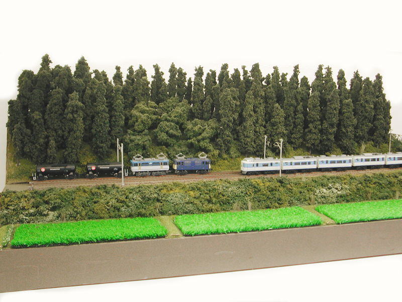 「山間の鉄橋」モジュール全景(左) 「山間の鉄橋」モジュール全景(左)