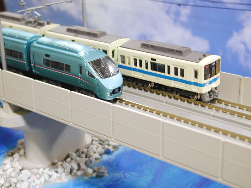 ZEROの作品会場へ ZEROの作品会場へ