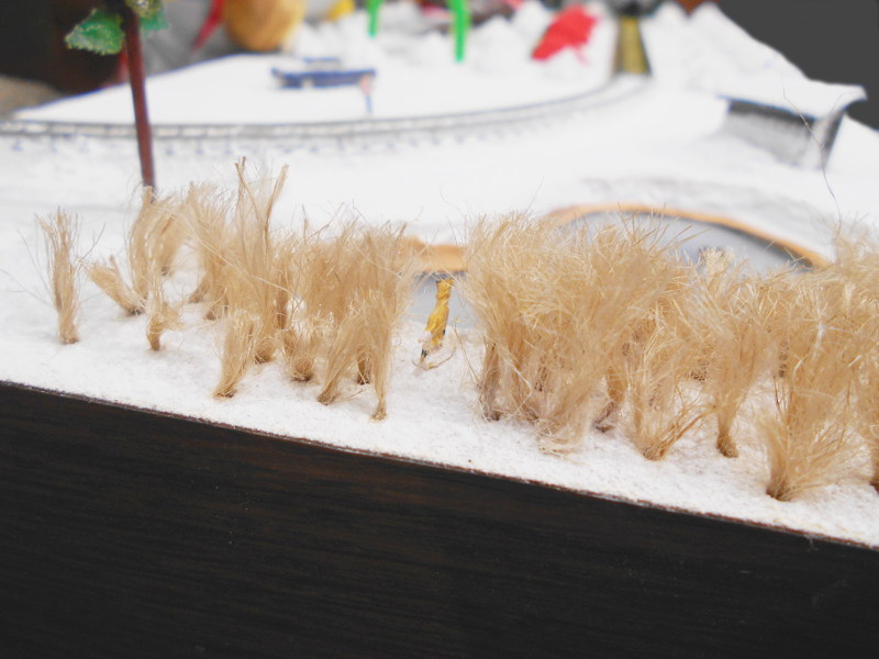 キツネはカモりんを狙っているのだろうか…(汗) キツネはカモりんを狙っているのだろうか…(汗)