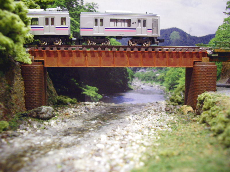 S.Fの作品会場へ