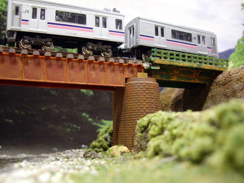 鉄橋をもっと見上げてみた 鉄橋をもっと見上げてみた