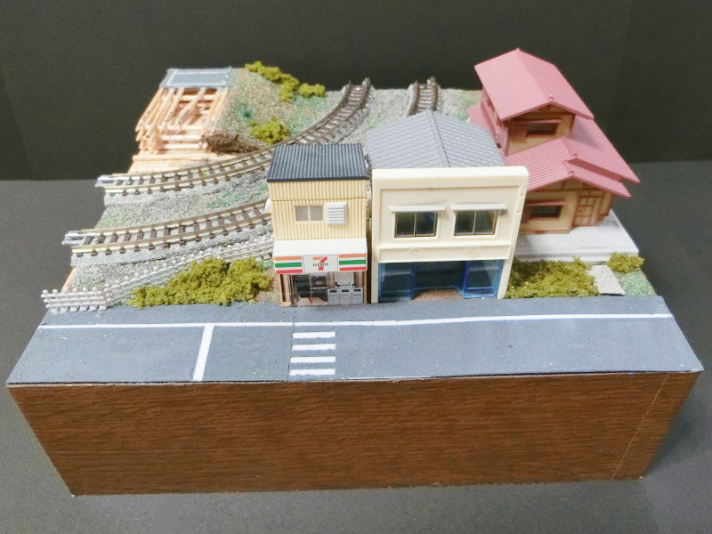 「地方都市の小型駅(カーブ)」モジュール全景 「地方都市の小型駅(カーブ)」モジュール全景