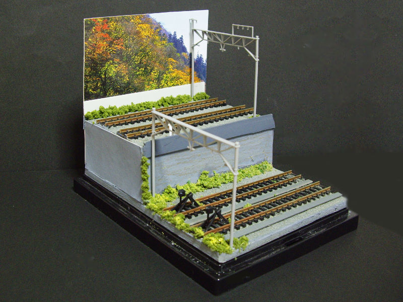 「高架と車庫」ジオラマ全景 「高架と車庫」ジオラマ全景