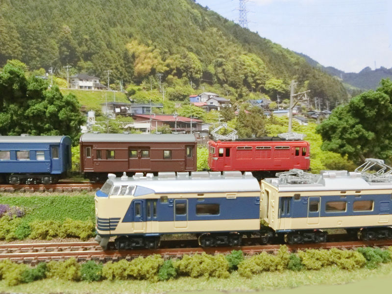 車両と背景によって雰囲気が変わります 車両と背景によって雰囲気が変わります