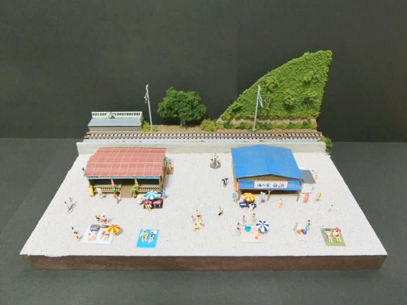 「夏の海岸」ジオラマ全景 「夏の海岸」ジオラマ全景