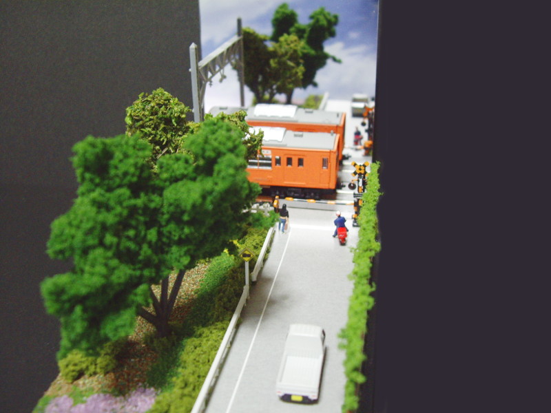 線路の向こうにも道があるよん♪ 線路の向こうにも道があるよん♪