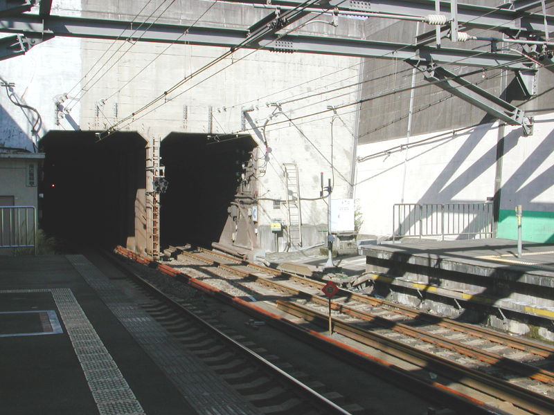 実物のJR武蔵野線新小平駅 実物のJR武蔵野線新小平駅