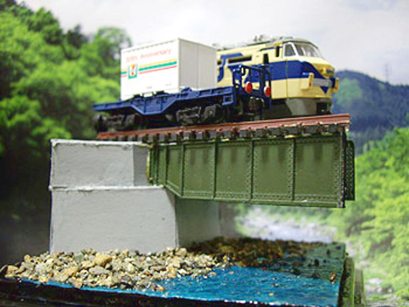 水面から見上げた光景 水面から見上げた光景