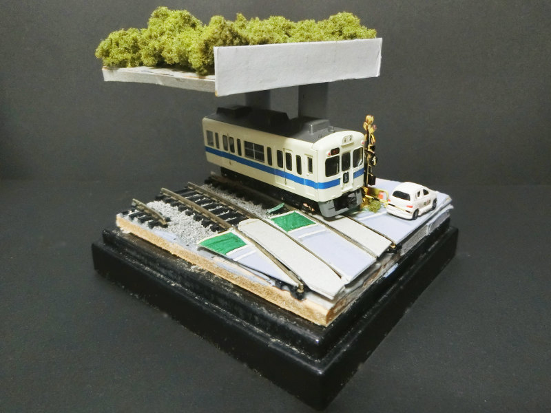 「小田急・新宿サザンテラス踏切」ジオラマ全景 「小田急・新宿サザンテラス踏切」ジオラマ全景