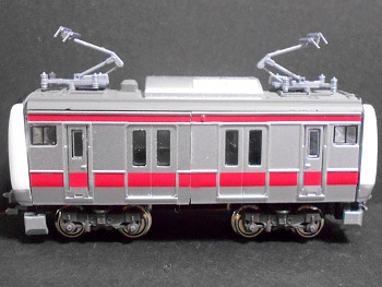 「JR東日本E233系京葉線」車両全体像 「JR東日本E233系京葉線」車両全体像