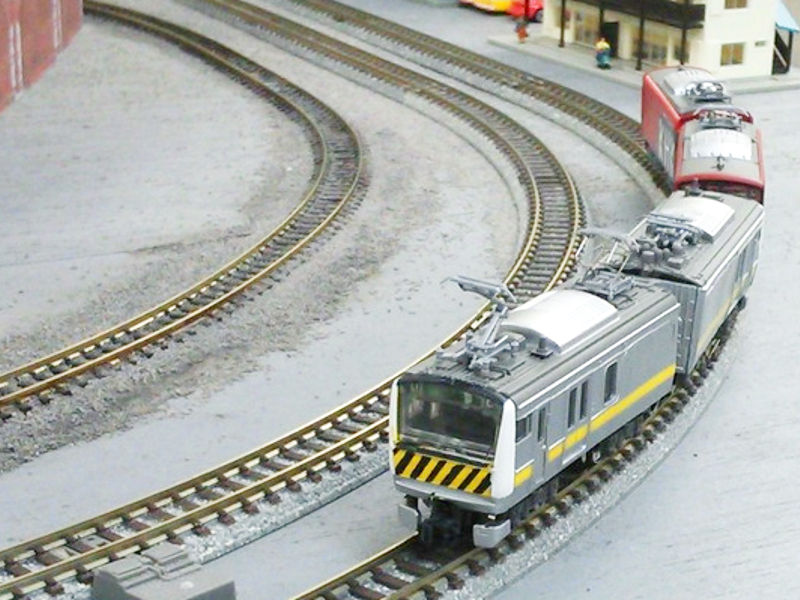 「JR東日本クモヤE233形・クモヤE533形(ウソ電)」編成全体像 「JR東日本クモヤE233形・クモヤE533形(ウソ電)」編成全体像