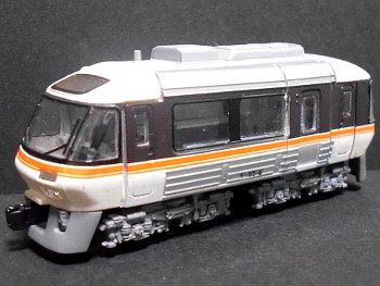 「JR東海キハ85形南紀」車両全体像(前向き) 「JR東海キハ85形南紀」車両全体像(前向き)