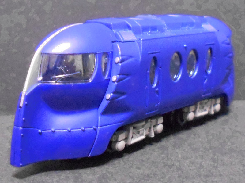 「南海電鉄50000系ラピート」車両全体像 「南海電鉄50000系ラピート」車両全体像