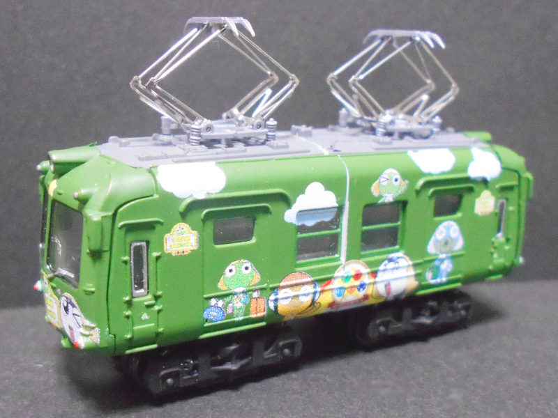 「熊本電気鉄道5000形ケロロ電車」車両全体像 「熊本電気鉄道5000形ケロロ電車」車両全体像