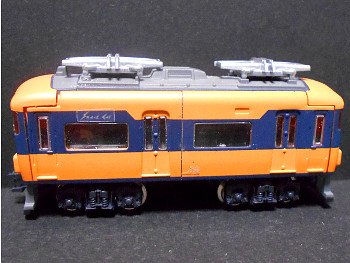 「近鉄12000系Snack Car」車両全体像 「近鉄12000系Snack Car」車両全体像