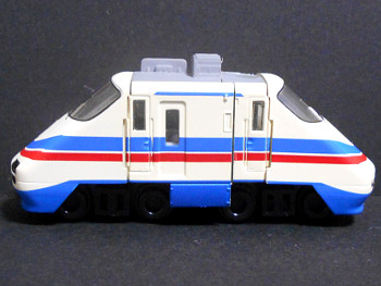 「京成電鉄AE100形スカイライナー」車両全体像 「京成電鉄AE100形スカイライナー」車両全体像