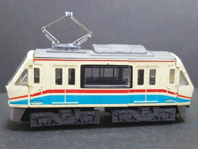 「近江鉄道700系あかね号」車両全体像 「近江鉄道700系あかね号」車両全体像