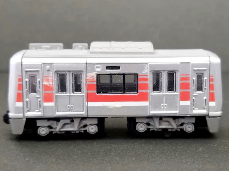 「新京成電鉄N800形旧塗装」車両全体像 「新京成電鉄N800形旧塗装」車両全体像