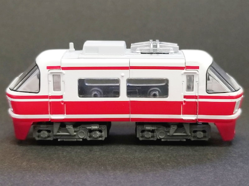 「南海電鉄30000系こうや」車両全体像 「南海電鉄30000系こうや」車両全体像