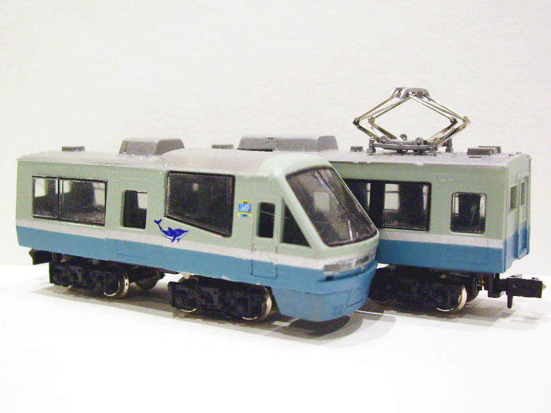 「伊豆急行2100系リゾート ドルフィン号」車両全体像 「伊豆急行2100系リゾート ドルフィン号」車両全体像