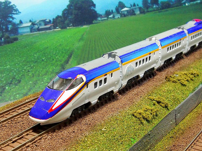 「JR東日本E3系つばさ」編成全体像 「JR東日本E3系つばさ」編成全体像