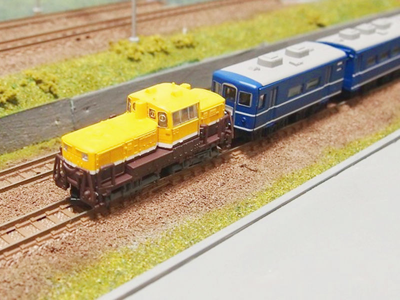 津軽の絶景へはこの機関車で 津軽の絶景へはこの機関車で