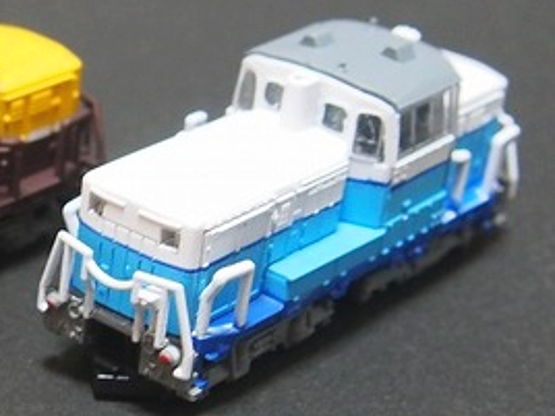 「JR四国DE10形アイランドエクスプレス」車両全体像 「JR四国DE10形アイランドエクスプレス」車両全体像