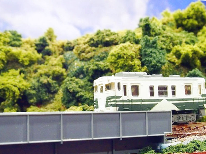 「JR東日本キハ40形男鹿線色」車両全体像 「JR東日本キハ40形男鹿線色」車両全体像