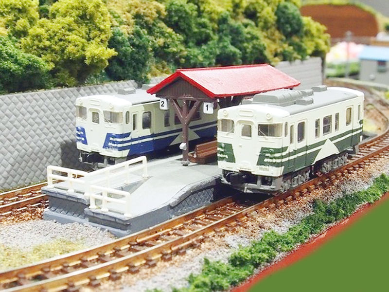 JR東日本キハ40形五能線色と男鹿線色 JR東日本キハ40形五能線色と男鹿線色