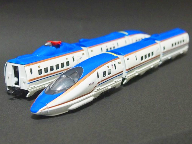 「JR西日本500系北陸新幹線色(ウソ電)」編成全体像 「JR西日本500系北陸新幹線色(ウソ電)」編成全体像