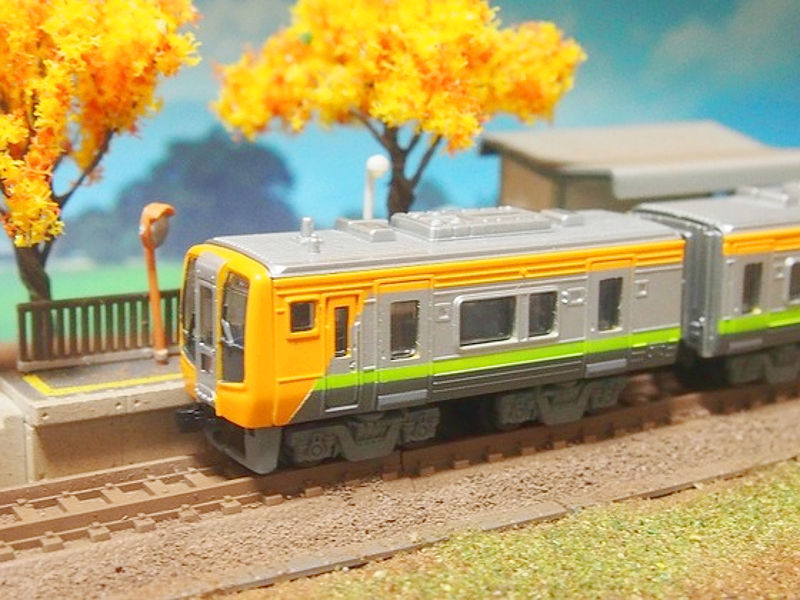 「JR四国N2000系リニューアル車(ウソ電)」車両全体像 「JR四国N2000系リニューアル車(ウソ電)」車両全体像