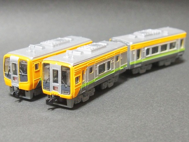 「JR四国N2000系リニューアル車(ウソ電)」編成全体像 「JR四国N2000系リニューアル車(ウソ電)」編成全体像