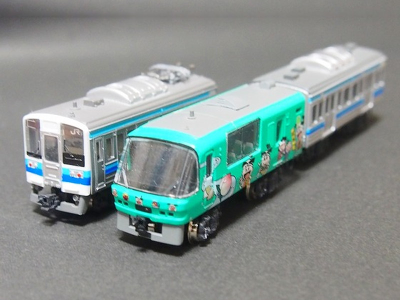 「JR西日本213系マリンライナー」編成全体像 「JR西日本213系マリンライナー」編成全体像