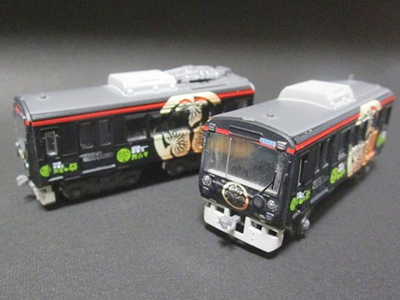 「静岡鉄道1000形徳川家康公顕彰四百年記念ラッピングトレイン」編成全体像 「静岡鉄道1000形徳川家康公顕彰四百年記念ラッピングトレイン」編成全体像