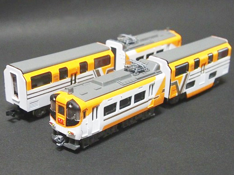 「近畿日本鉄道30000系ビスタEX新塗色」編成全体像 「近畿日本鉄道30000系ビスタEX新塗色」編成全体像