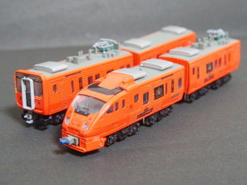 「JR九州883系ハウステンボス(ウソ電)」編成全体像 「JR九州883系ハウステンボス(ウソ電)」編成全体像