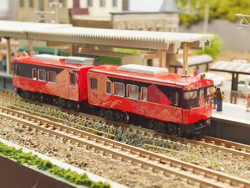 「JR西日本キハ48形花嫁のれん」編成全体像 「JR西日本キハ48形花嫁のれん」編成全体像