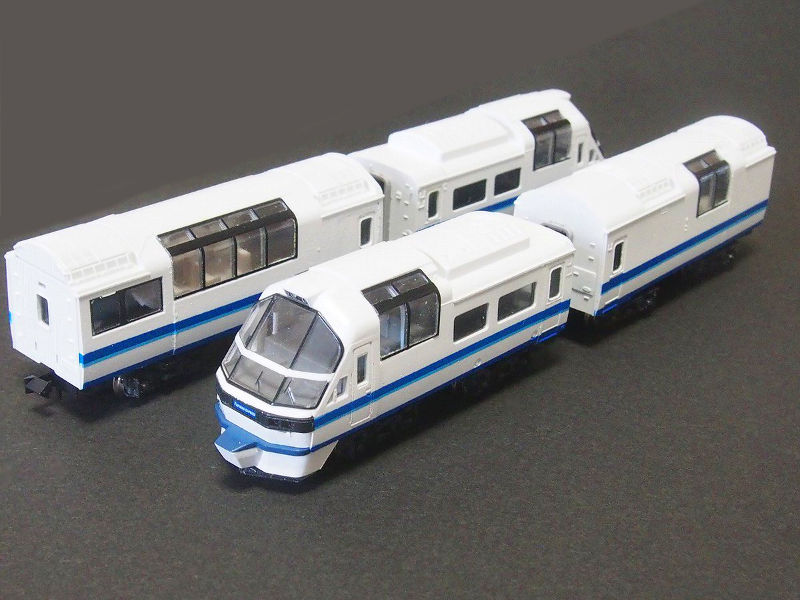 「JR北海道キハ80系ANAビッグスニーカー」編成全体像 「JR北海道キハ80系ANAビッグスニーカー」編成全体像