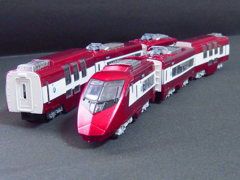 「京急スカイライナー(ウソ電)」編成全体像 「京急スカイライナー(ウソ電)」編成全体像