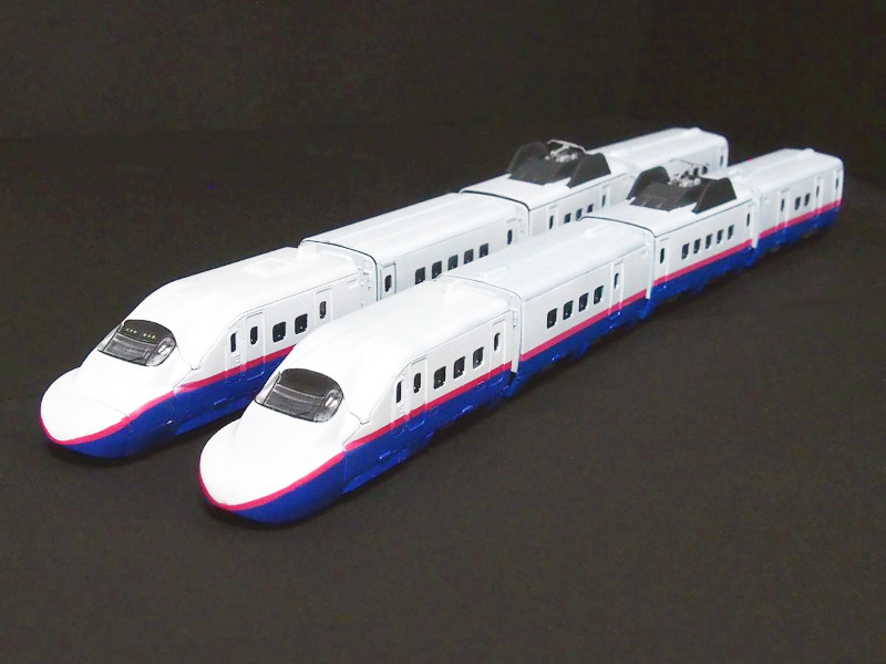 「JR東日本E700系2000番台(ウソ電)」編成全体像 「JR東日本E700系2000番台(ウソ電)」編成全体像