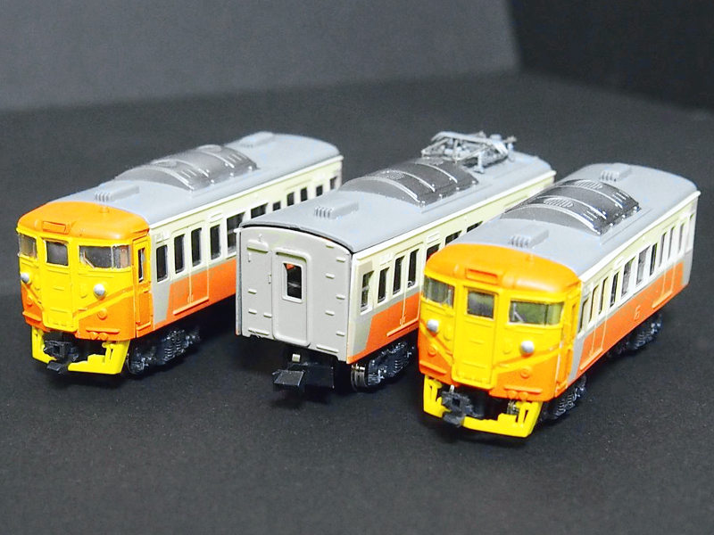 「しなの鉄道115系台鉄自強号色」編成全体像 「しなの鉄道115系台鉄自強号色」編成全体像