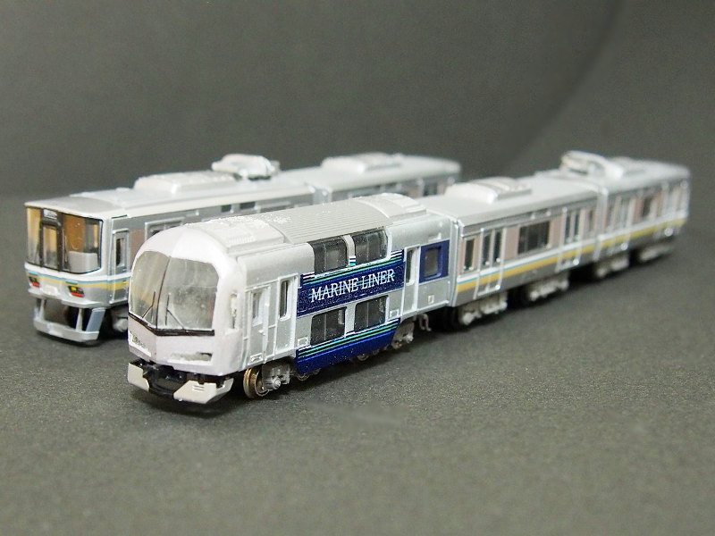 「JR四国5000系マリンライナー」編成全体像 「JR四国5000系マリンライナー」編成全体像