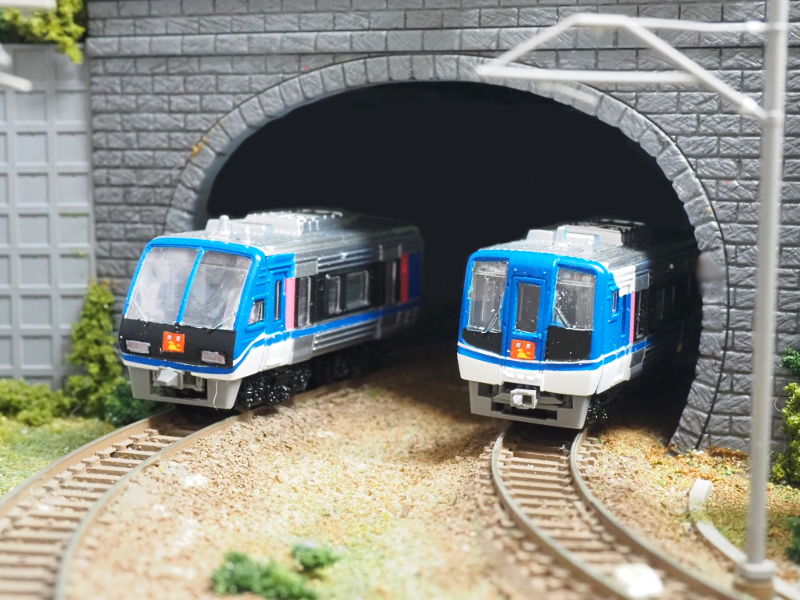 「智頭急行HOT2000系(ウソ電)」車両全体像 「智頭急行HOT2000系(ウソ電)」車両全体像