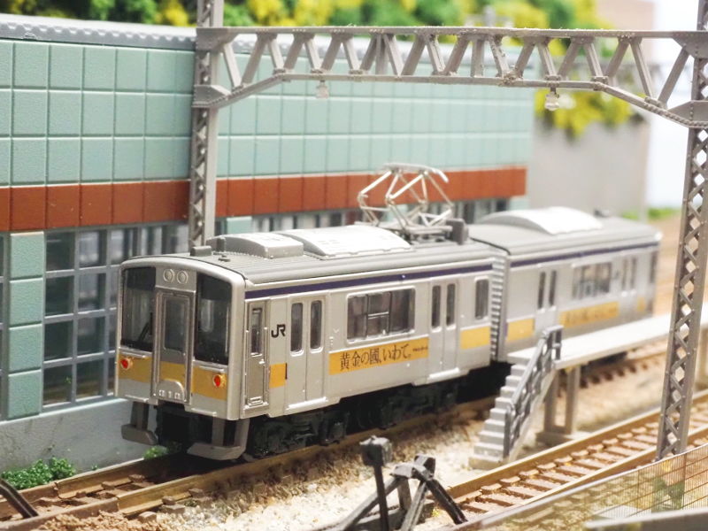 「JR東日本701系黄金の國、いわて。」編成全体像 「JR東日本701系黄金の國、いわて。」編成全体像