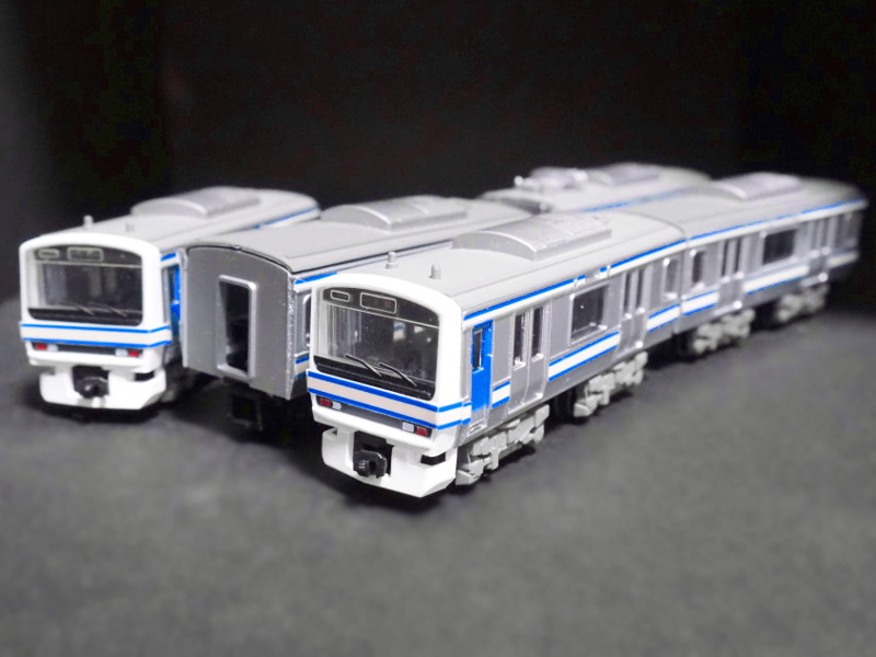 「JR東日本E231系成田線開業120周年記念横須賀色」編成全体像 「JR東日本E231系成田線開業120周年記念横須賀色」編成全体像