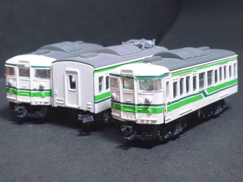 「JR東日本115系2次新潟色」編成全体像 「JR東日本115系2次新潟色」編成全体像