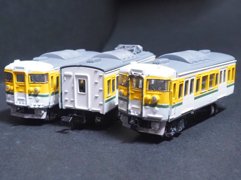 「JR東日本115系弥彦色」編成全体像 「JR東日本115系弥彦色」編成全体像