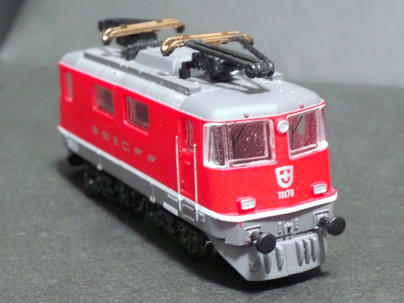 「スイス SBB Re4/4Ⅱ(Re420)形」車両全体像 「スイス SBB Re4/4Ⅱ(Re420)形」車両全体像