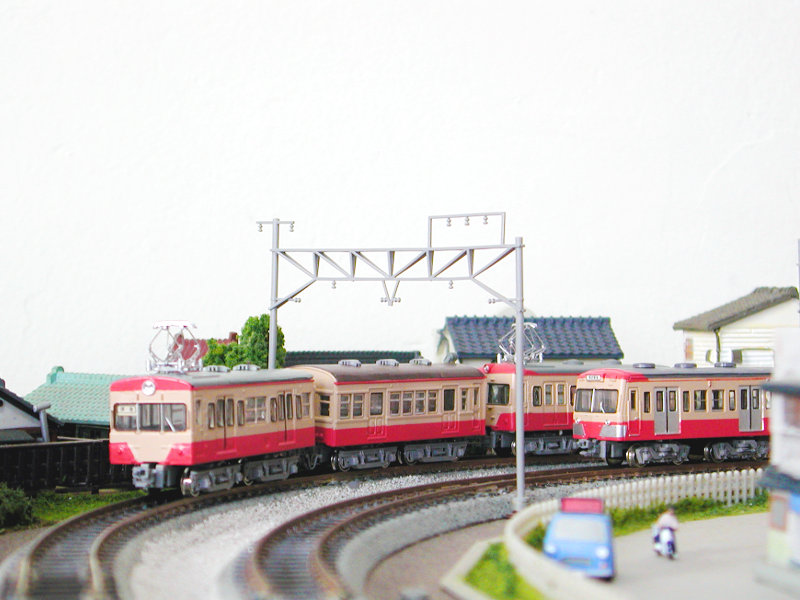 西武新宿線「野方」駅付近を走る451系 西武新宿線「野方」駅付近を走る451系